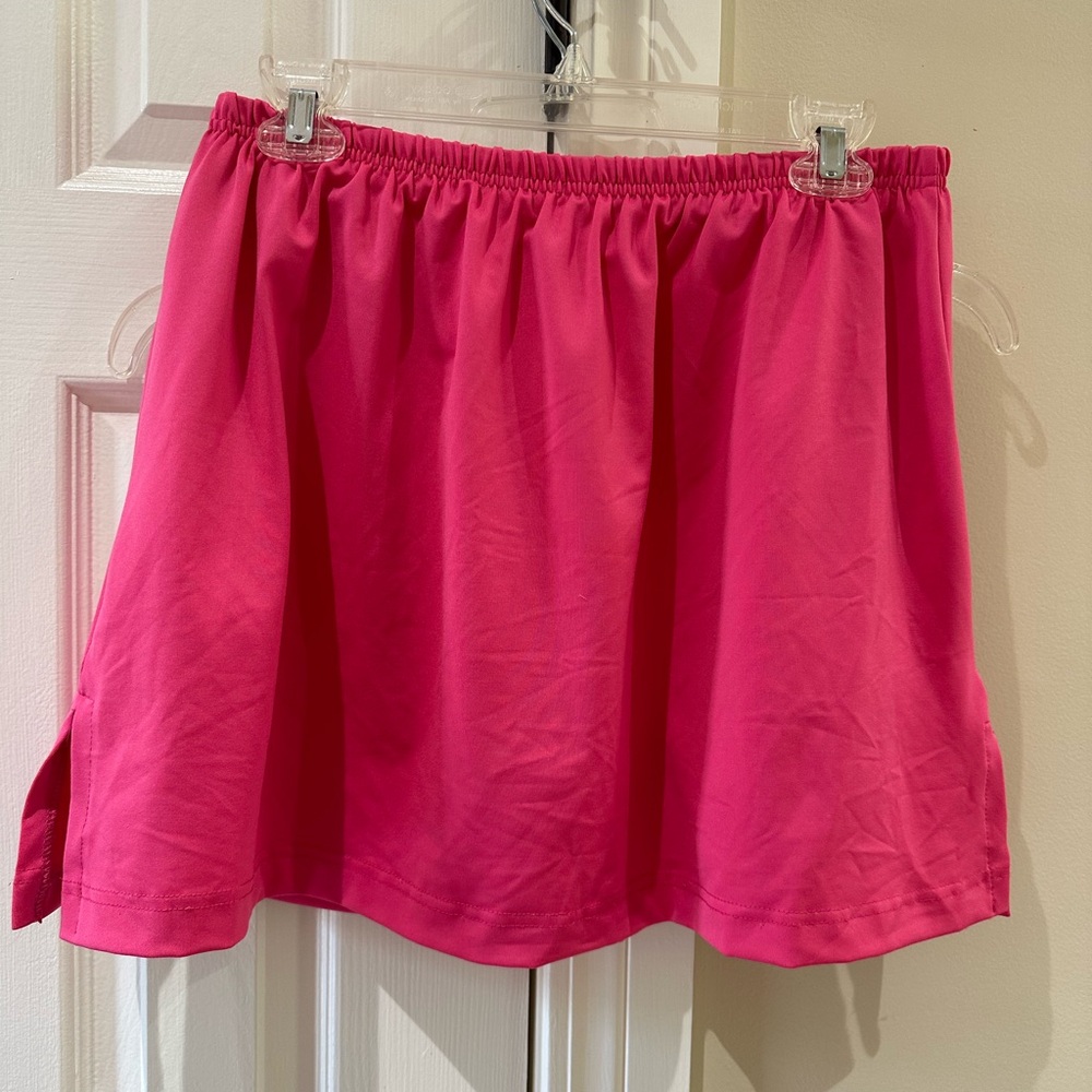 Lejay tennis skirt hot pink with built in shorts size L/XL